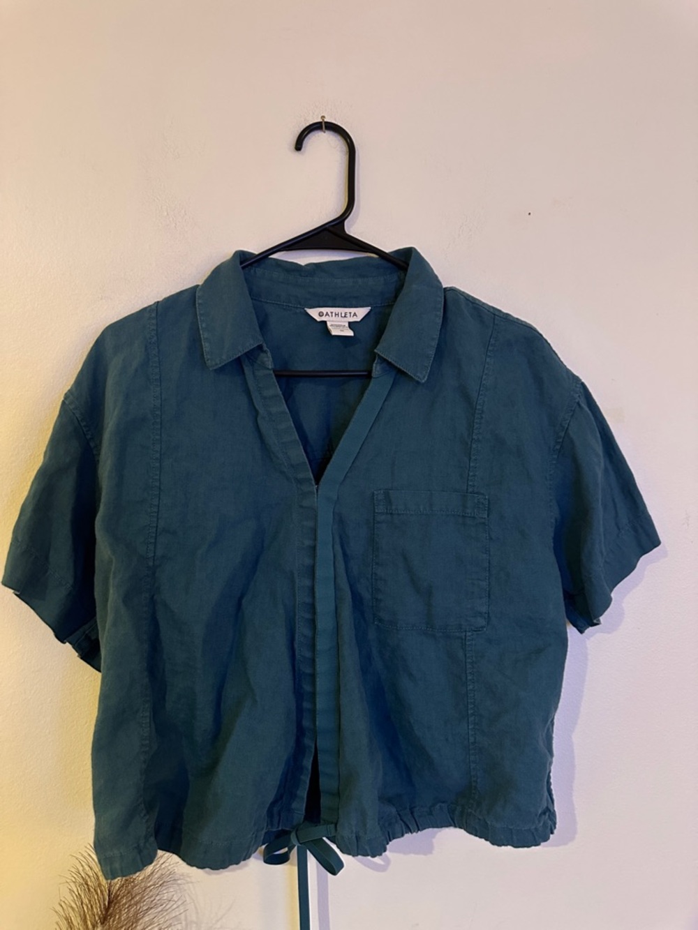 Athleta Teal Short-Sleeve Button-Front Shirt with Chest Pocket -Preloved